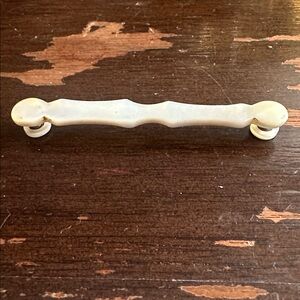 1920s Mother Of Pearl Collar Bar Beautiful Piece